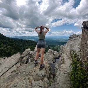 Meet your Posher, Amelia